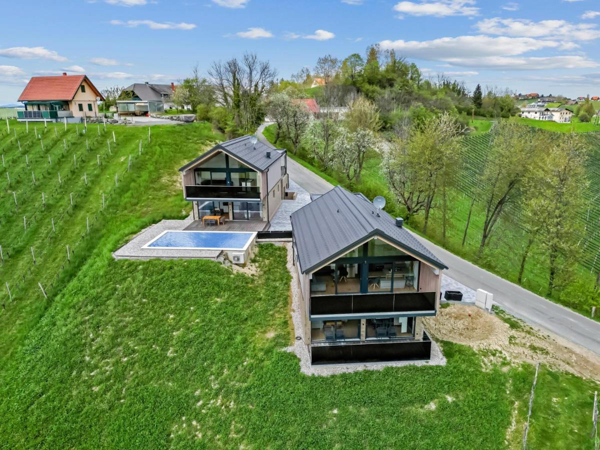 Luxus Chalet Max Glanz an der Weinstrasse Exterior photo